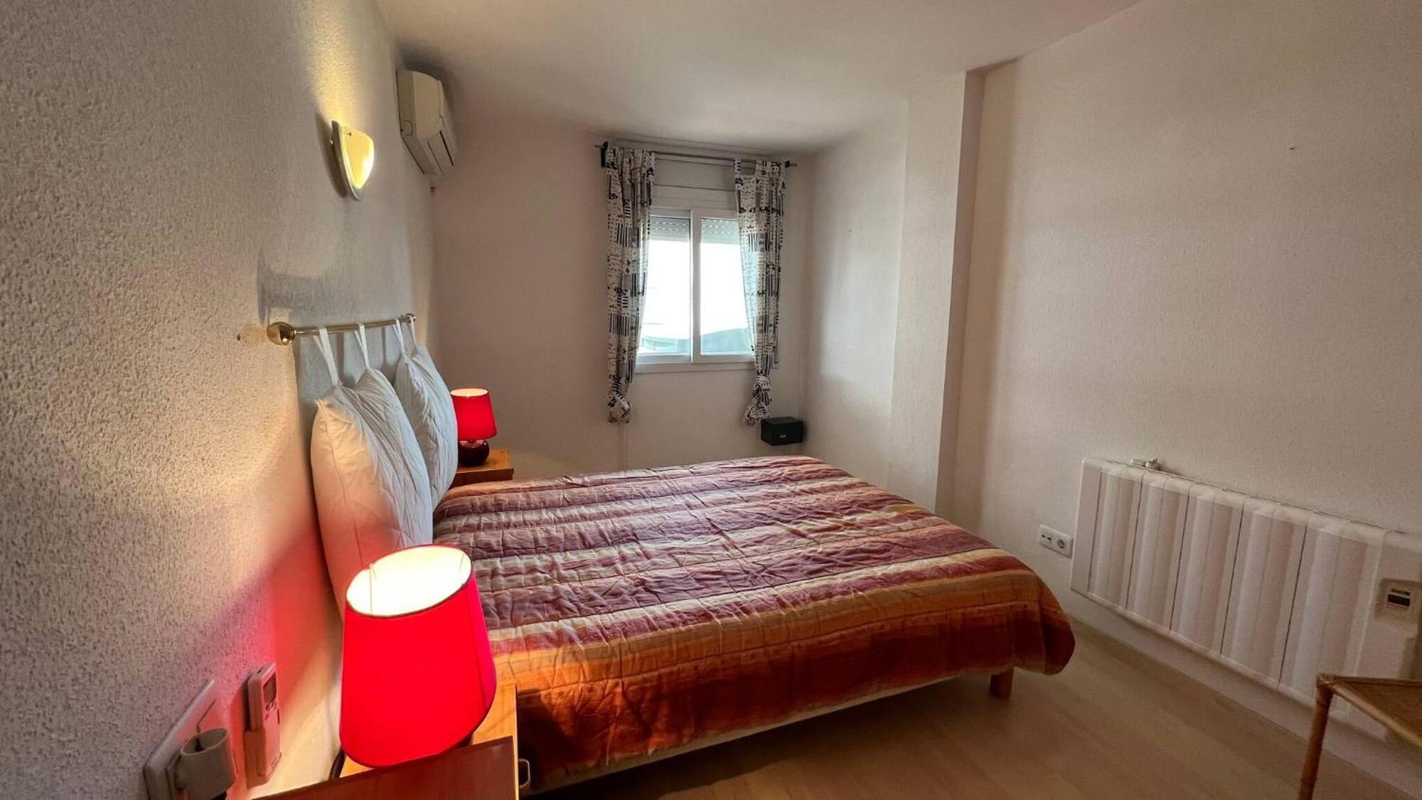 Apartamento Bonito piso en Roses con piscina y parking Exterior foto